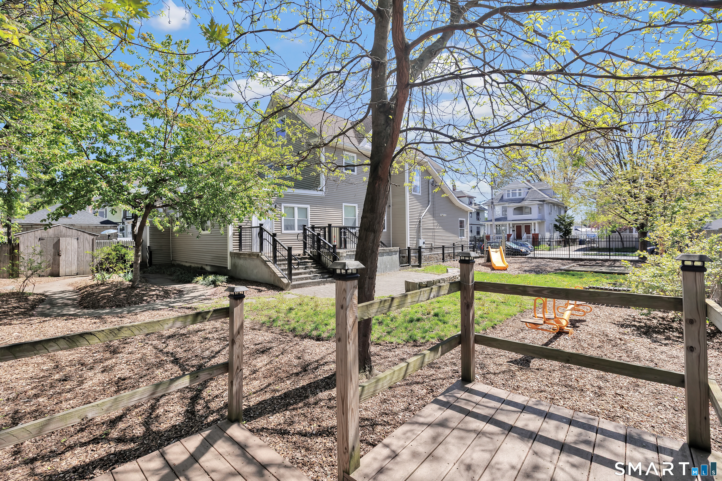 246 Lenox Avenue Bridgeport CT 06605