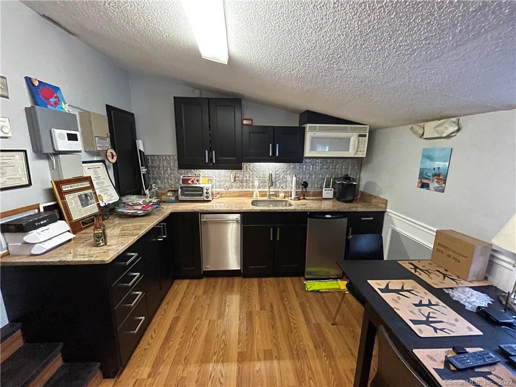 282 East Street Plainville CT 06062