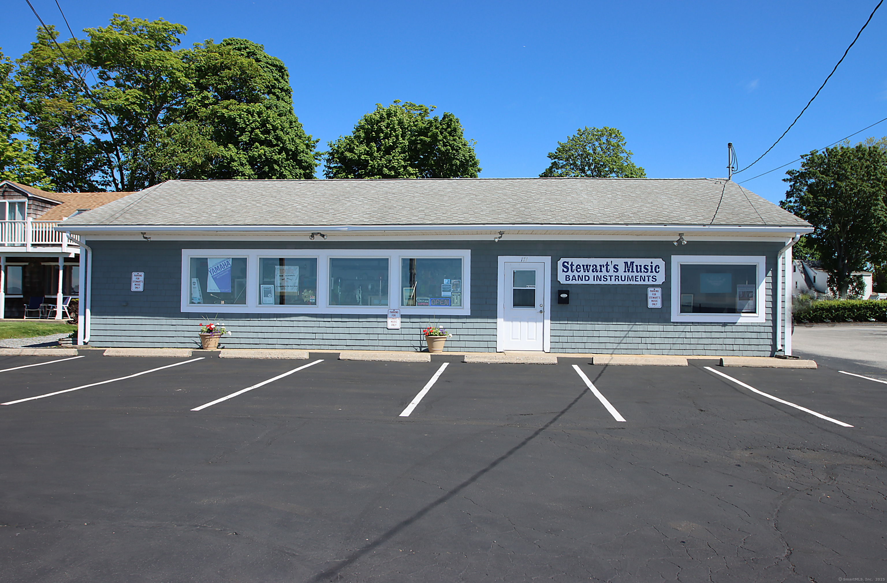 171 Main Street East Lyme CT 06357