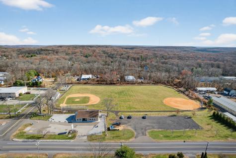 742 Amity Road Bethany CT 06524