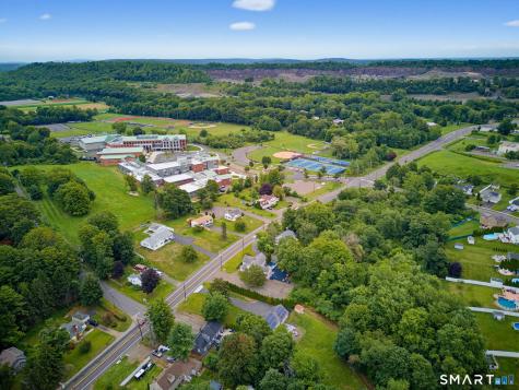 605 Foxon Road North Branford CT 06471