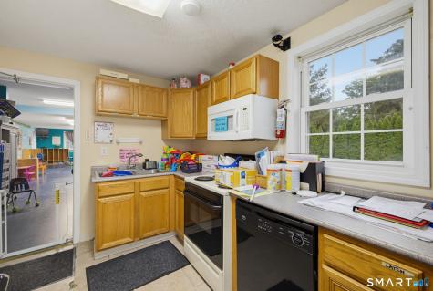 605 Foxon Road North Branford CT 06471