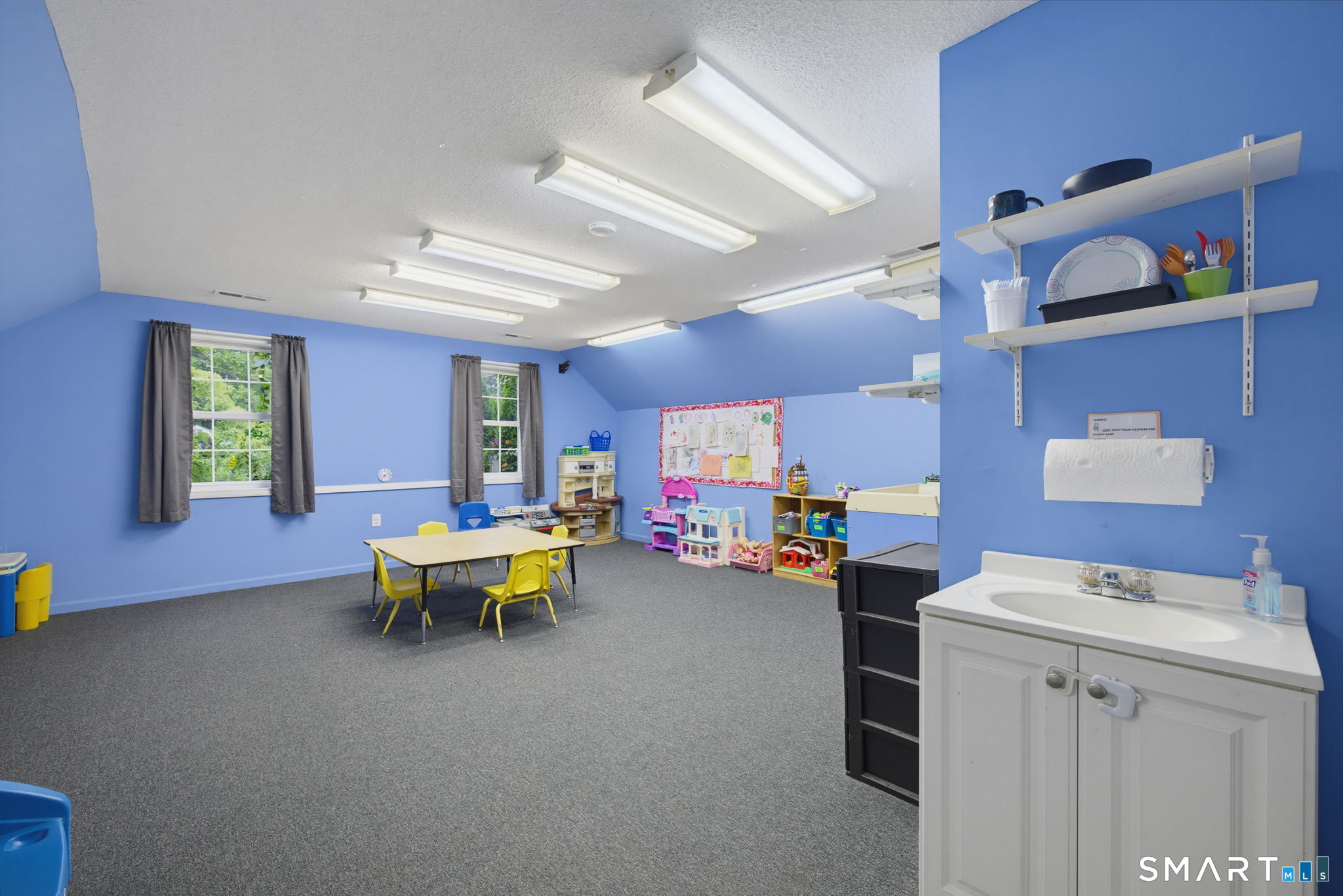 605 Foxon Road North Branford CT 06471