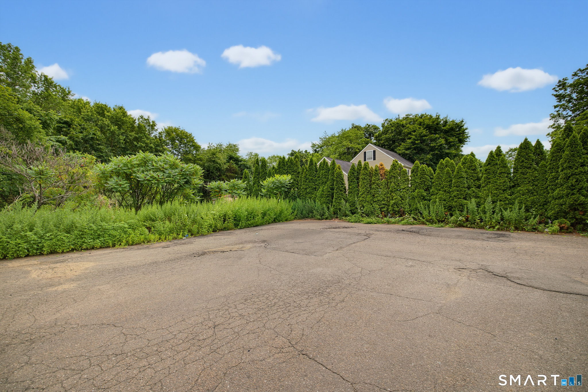 605 Foxon Road North Branford CT 06471