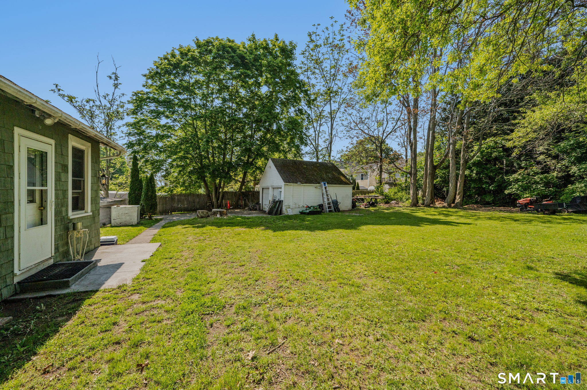 231 Poquonnock Road Groton CT 06340