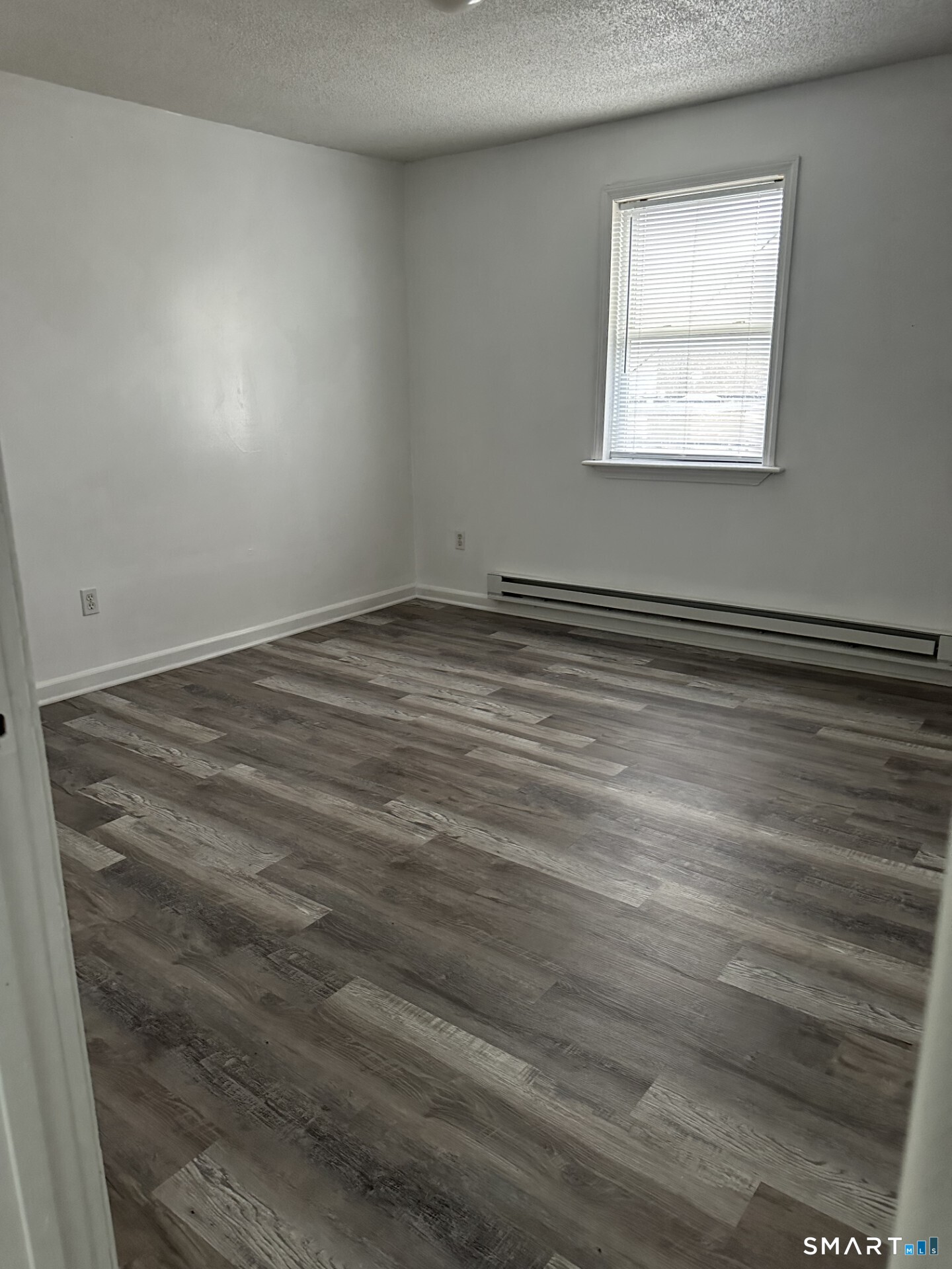 27 North Main Street Thomaston CT 06787