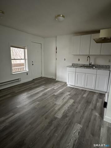 27 North Main Street Thomaston CT 06787