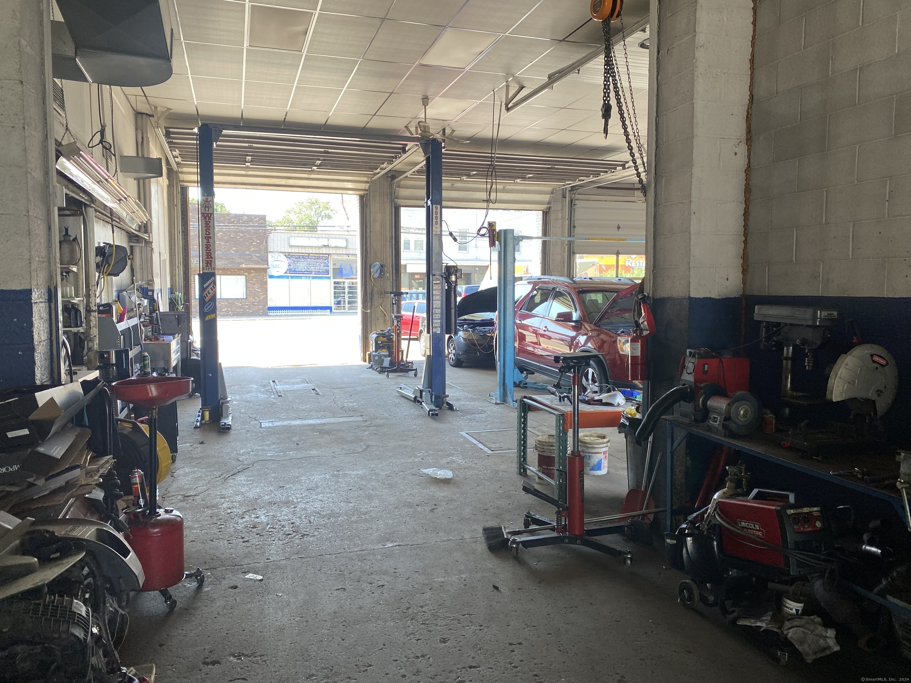 1833 East Main Street Waterbury CT 06705