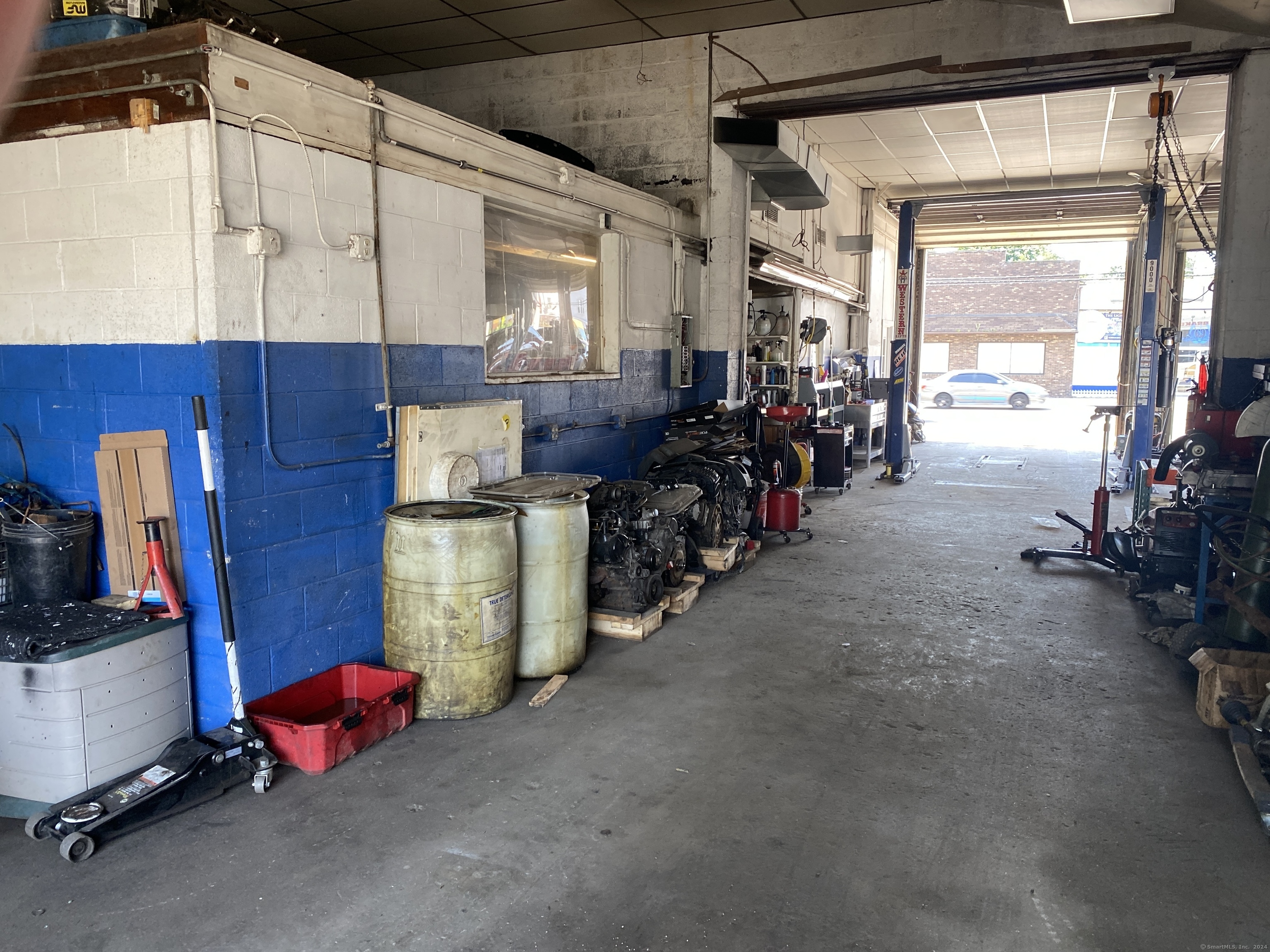 1833 East Main Street Waterbury CT 06705