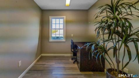84 State Route 37 Road New Fairfield CT 06812