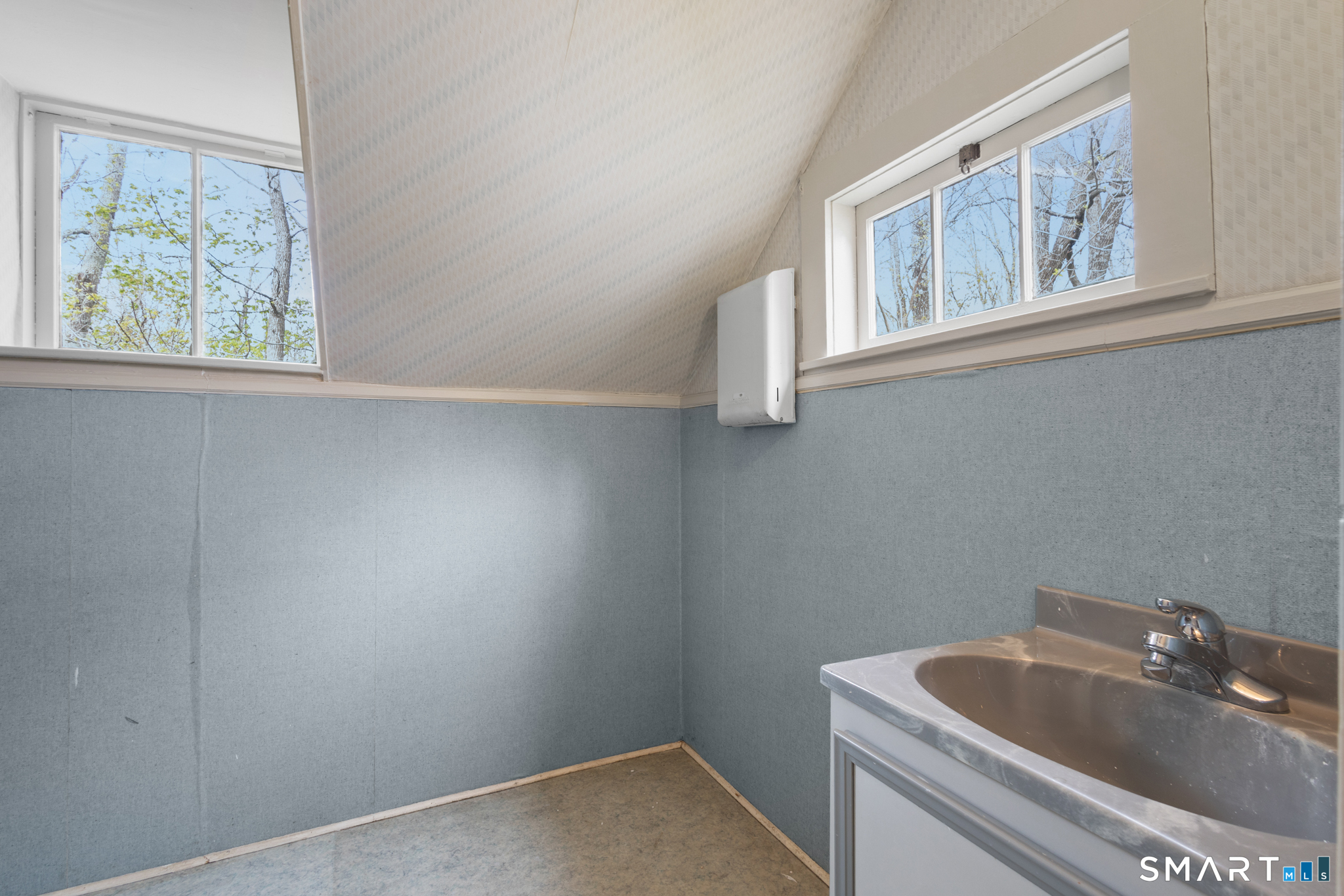 25 Main Street Plainfield CT 06354