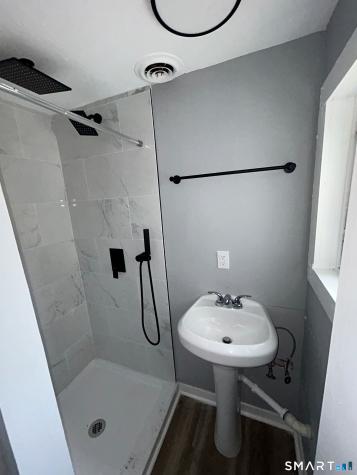 27 North Main Street Norwich CT 06360