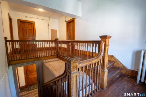 27 Broad Street New London CT 06320