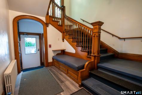 27 Broad Street New London CT 06320