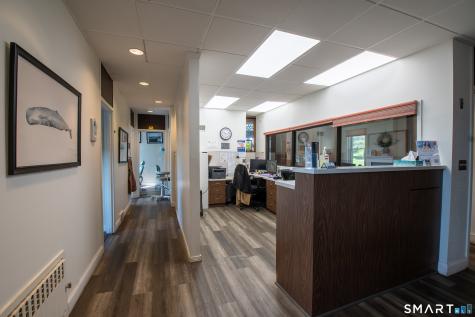 27 Broad Street New London CT 06320