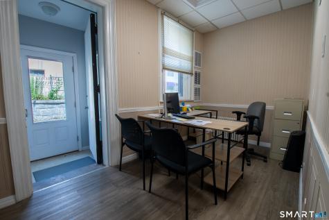 27 Broad Street New London CT 06320