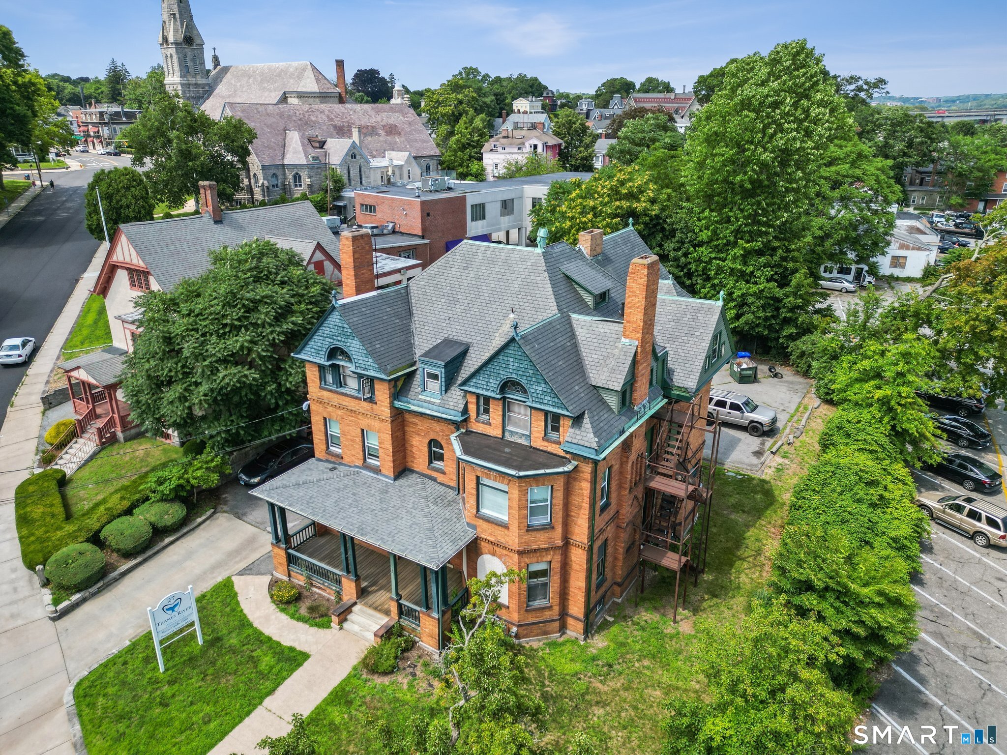 27 Broad Street New London CT 06320