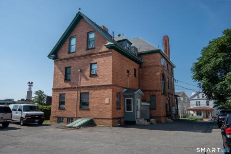 27 Broad Street New London CT 06320