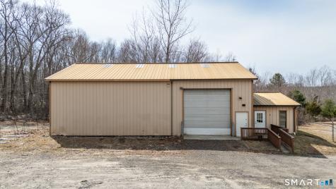 19 Colton Road East Lyme CT 06333