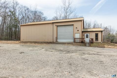 19 Colton Road East Lyme CT 06333