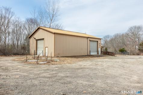 19 Colton Road East Lyme CT 06333