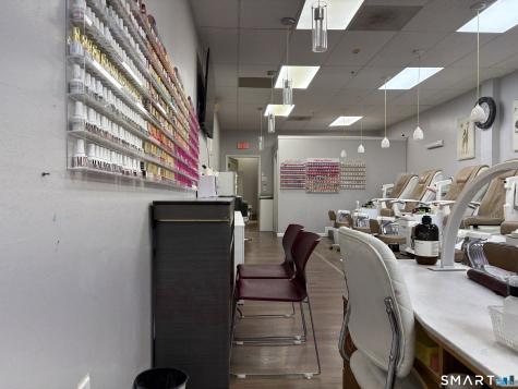Dixwell Avenue Hamden CT 06514