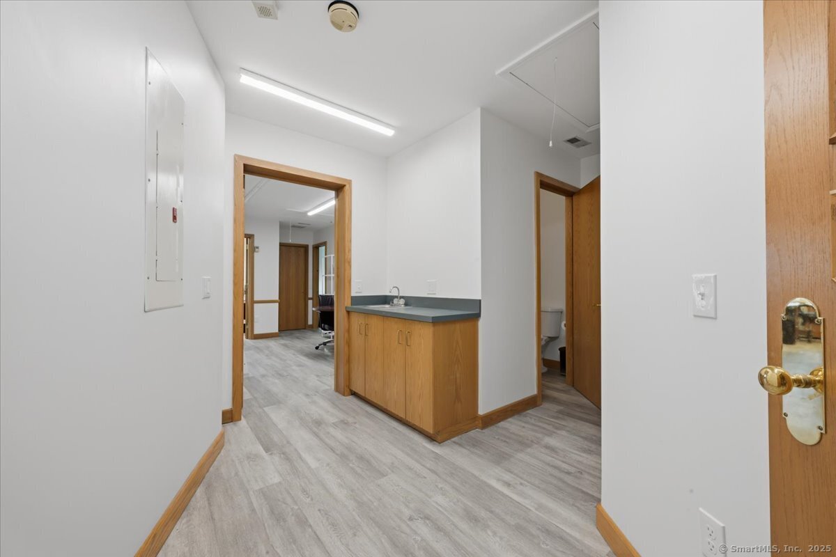123 Elm Street Old Saybrook CT 06475