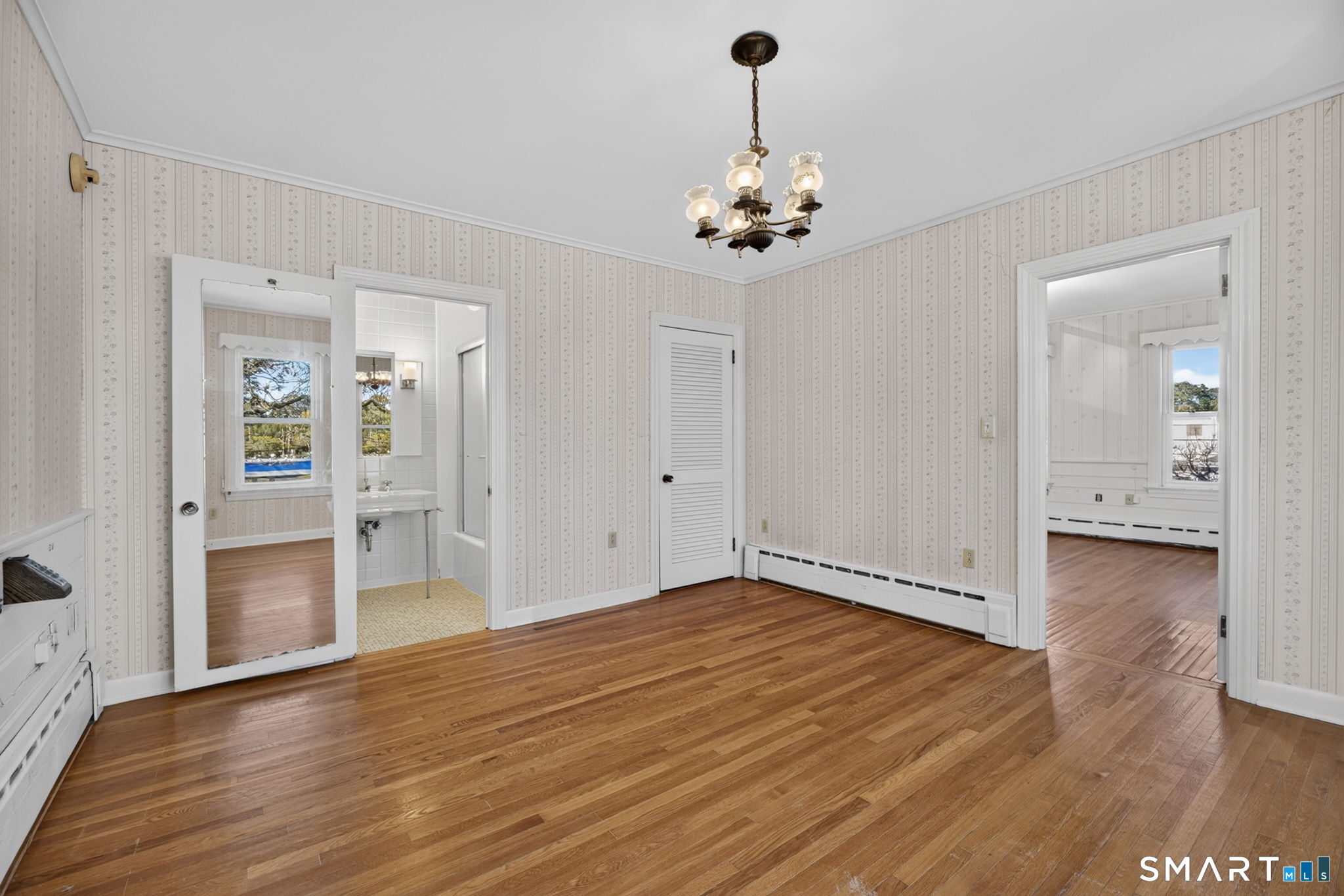 32 East Main Street Stonington CT 06378