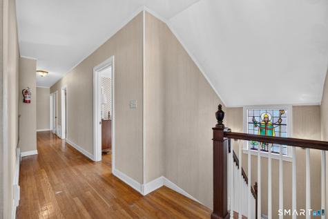 32 East Main Street Stonington CT 06378
