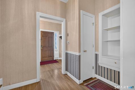 32 East Main Street Stonington CT 06378