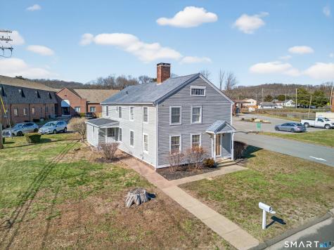 444 Foxon Road East Haven CT 06513