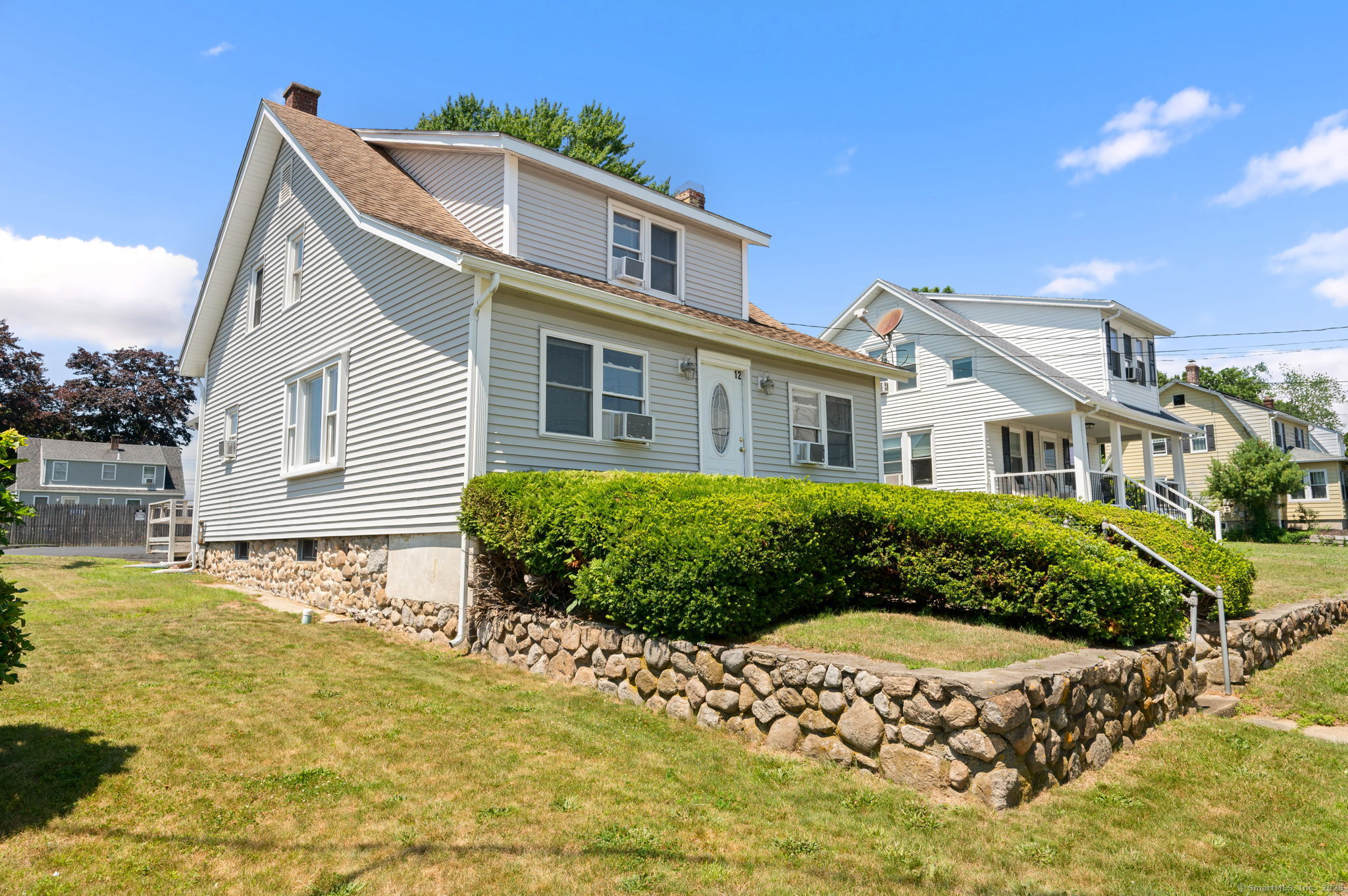 12 Clark Lane Waterford CT 06385