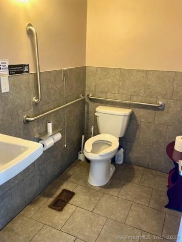 198-200 West Street Cromwell CT 06416