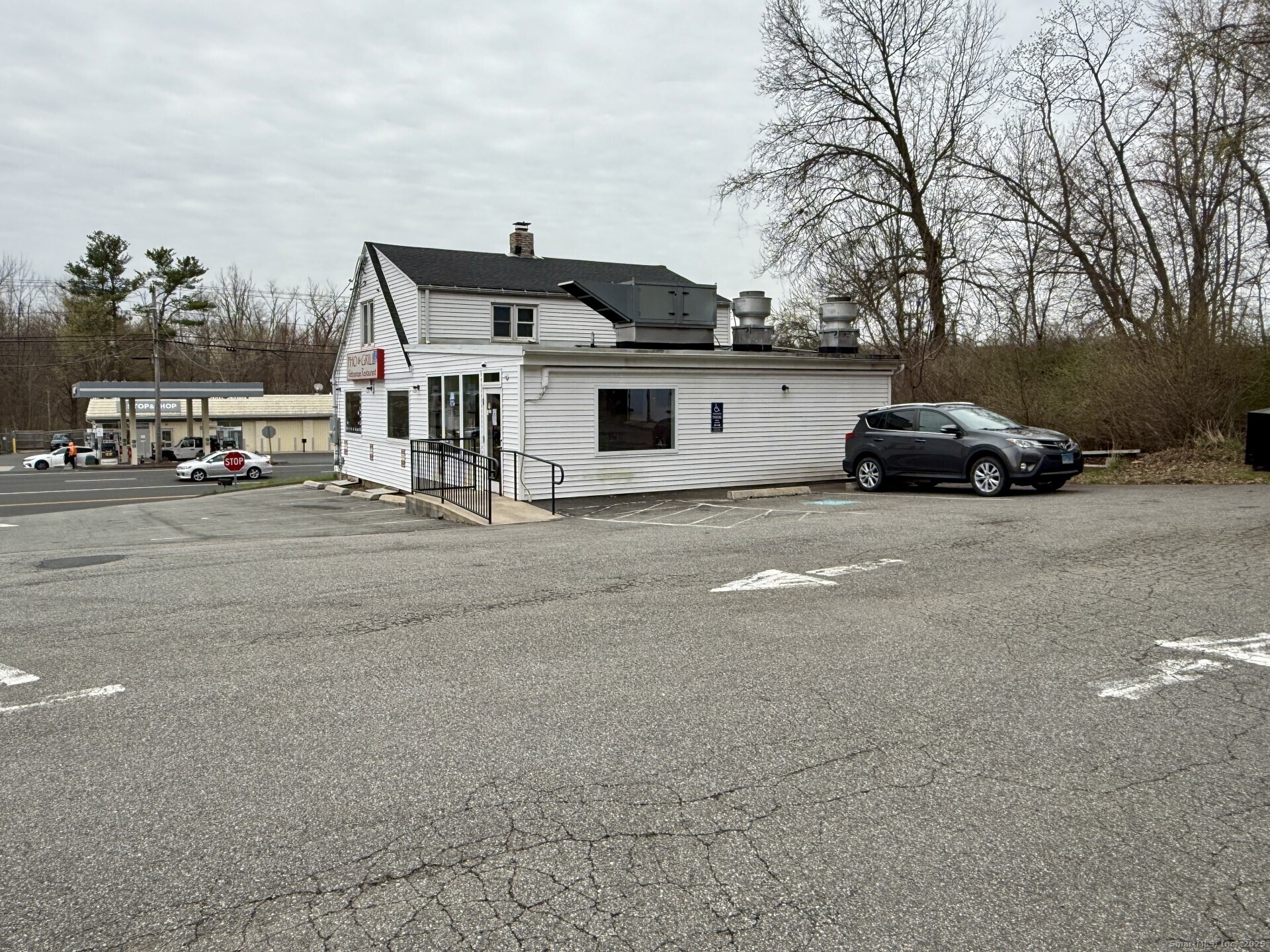 198-200 West Street Cromwell CT 06416