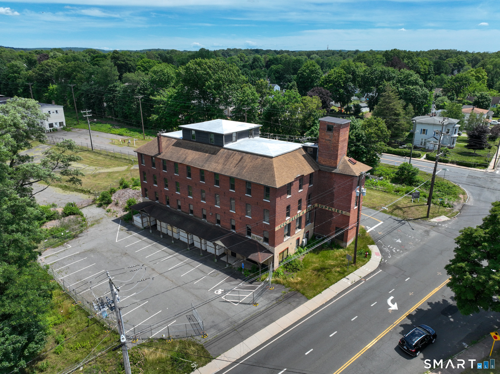 35 Oakland Street Manchester CT 06042