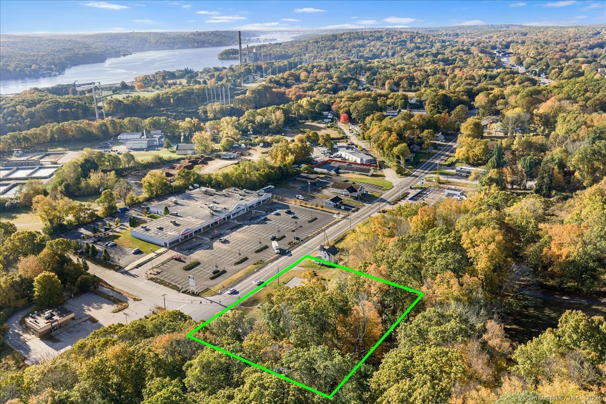 620 Norwich New London Turnpike Montville CT 06382