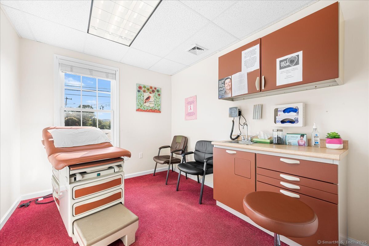 620 Norwich New London Turnpike Montville CT 06382