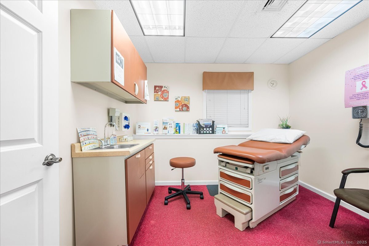 620 Norwich New London Turnpike Montville CT 06382