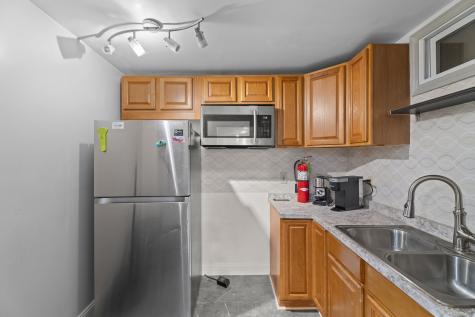 264 Vauxhall Street New London CT 06320