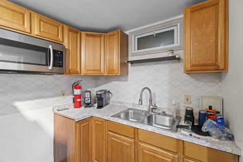 264 Vauxhall Street New London CT 06320