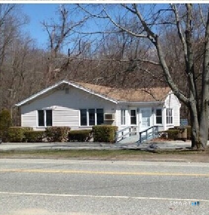 25 Chesterfield Road East Lyme CT 06333