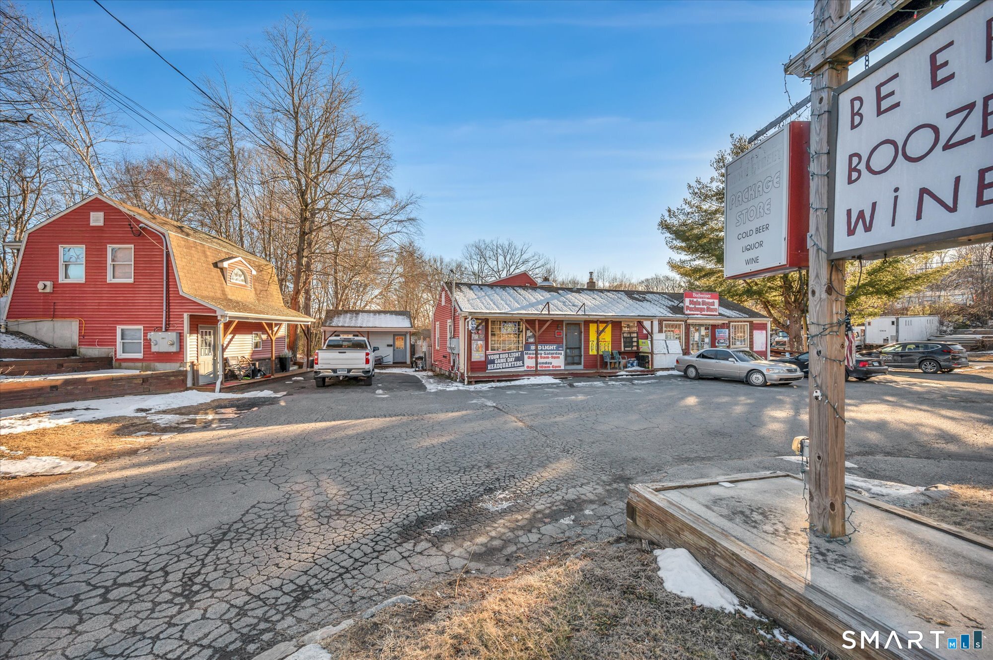 569 Main Street Plymouth CT 06782