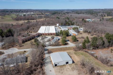 30 Crabtree Lane Woodstock CT 06281