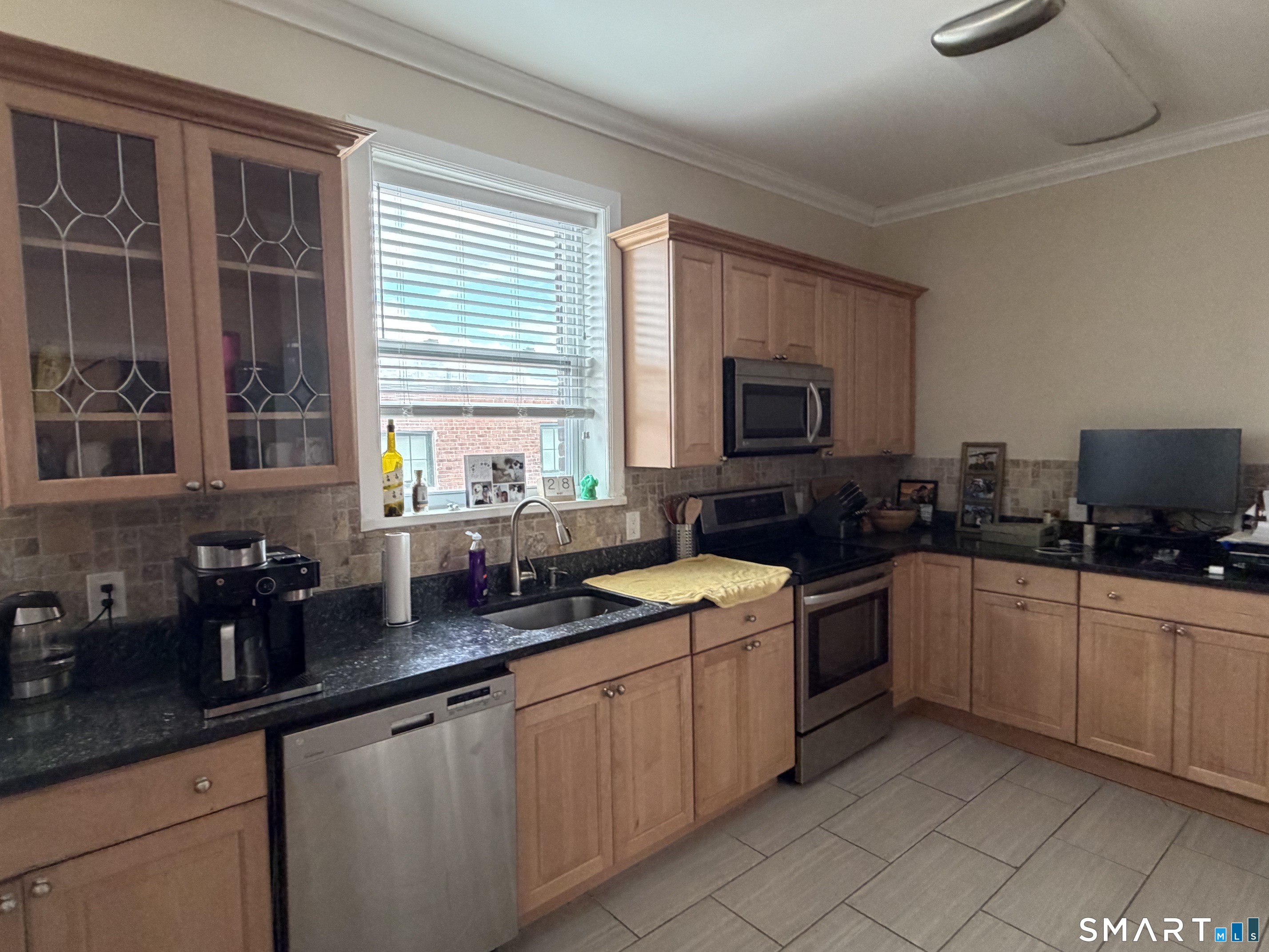 153 Bank Street New London CT 06320