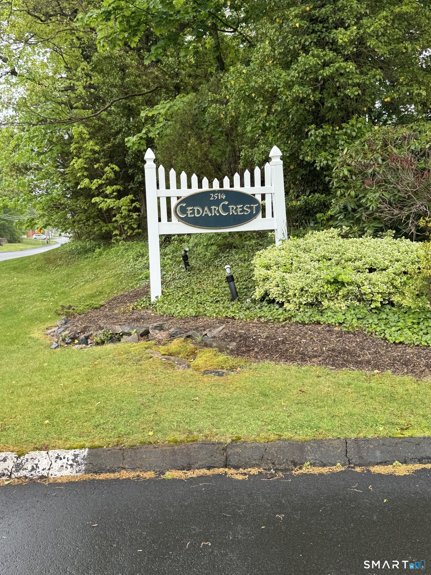 2514 Boston Post Road Guilford CT 06437