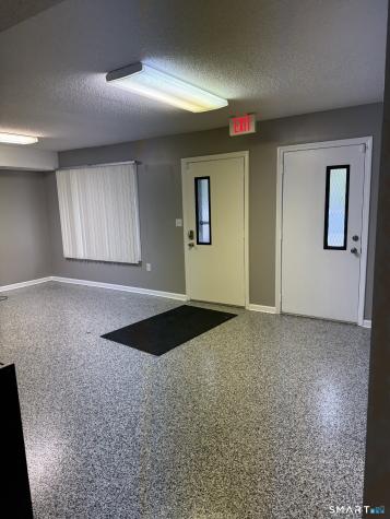 2514 Boston Post Road Guilford CT 06437