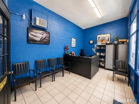 524 Wethersfield Avenue Hartford CT 06114