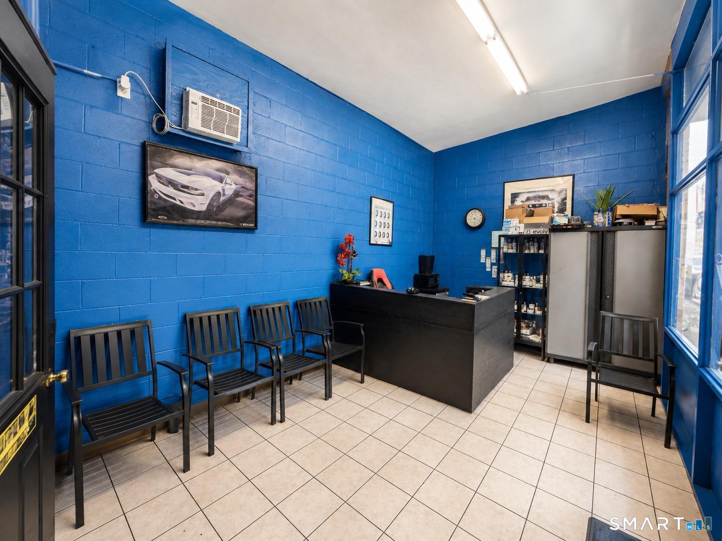 524 Wethersfield Avenue Hartford CT 06114