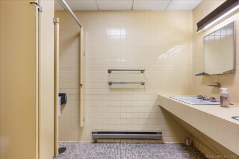 43 Pennsylvania Avenue East Lyme CT 06357