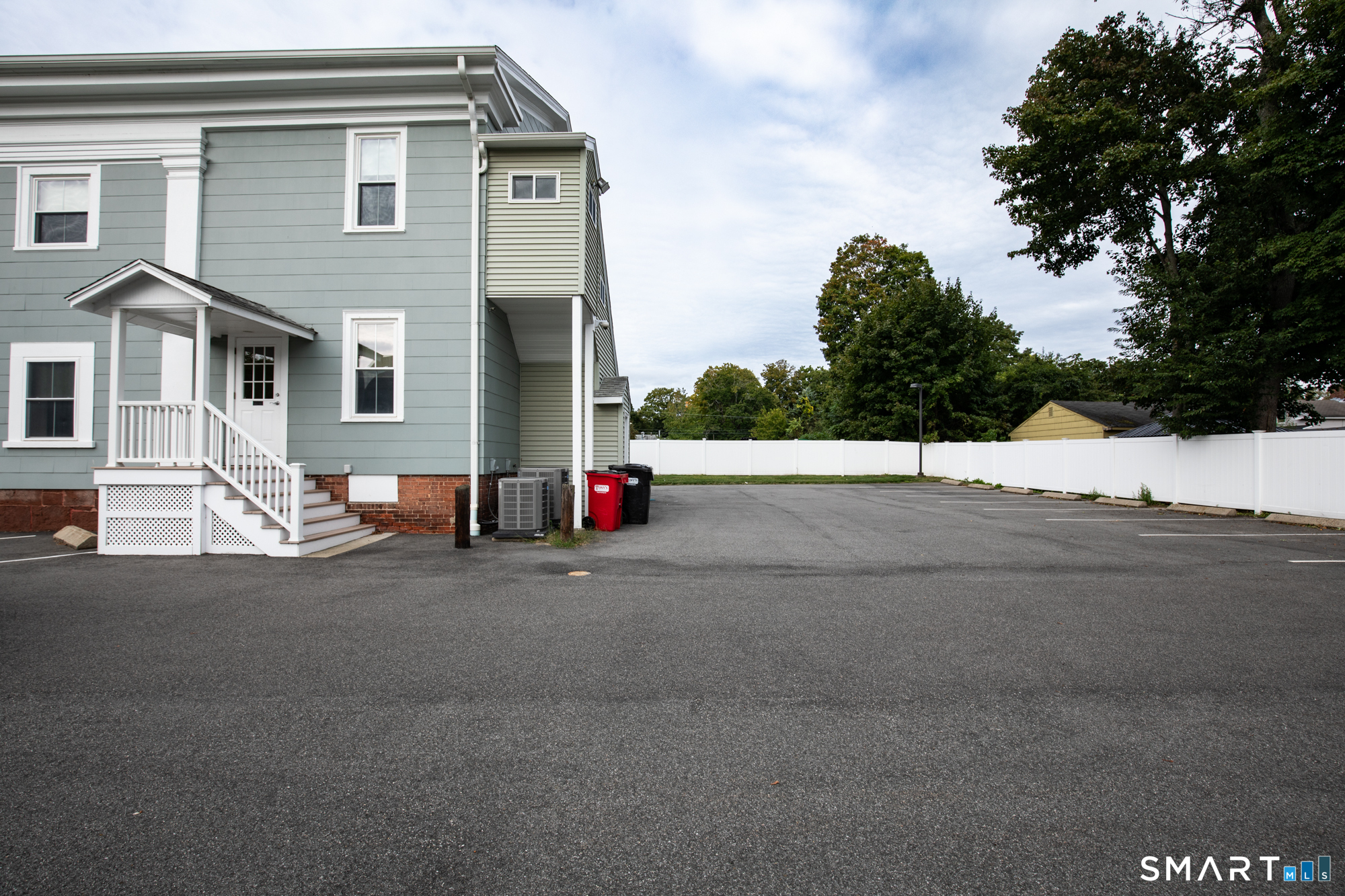 79 Main Street Meriden CT 06451